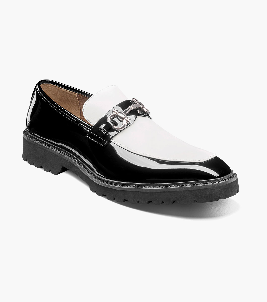 Carabello in Black w/White, Front View
