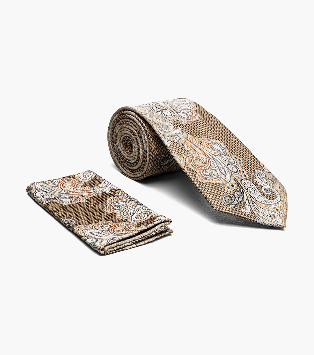 Roberto in Taupe, Front View
