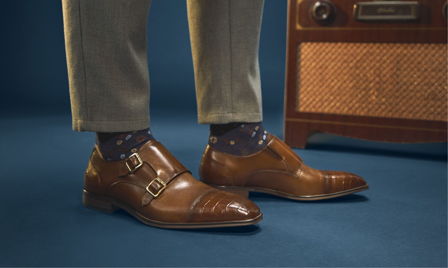 Click to shop Stacy Adams dress shoes. Image features the Pierson in cognac.