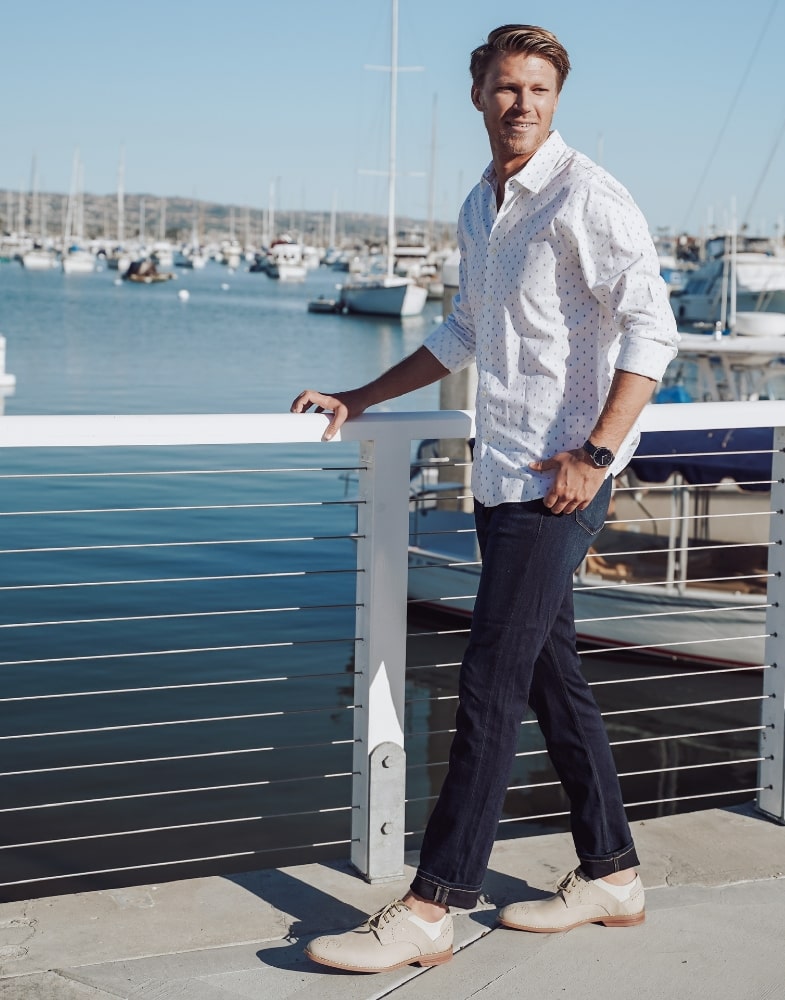 Image of social media influencer Drew Mellon wearing the Westby Plain Toe Oxford in Sandstone in Newport Beach, California.
