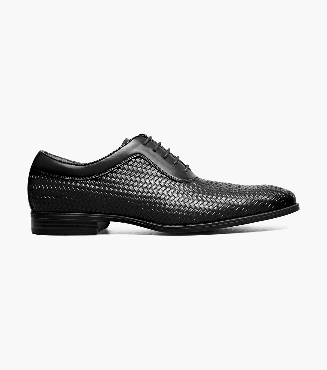 Nealon in Black, View 2