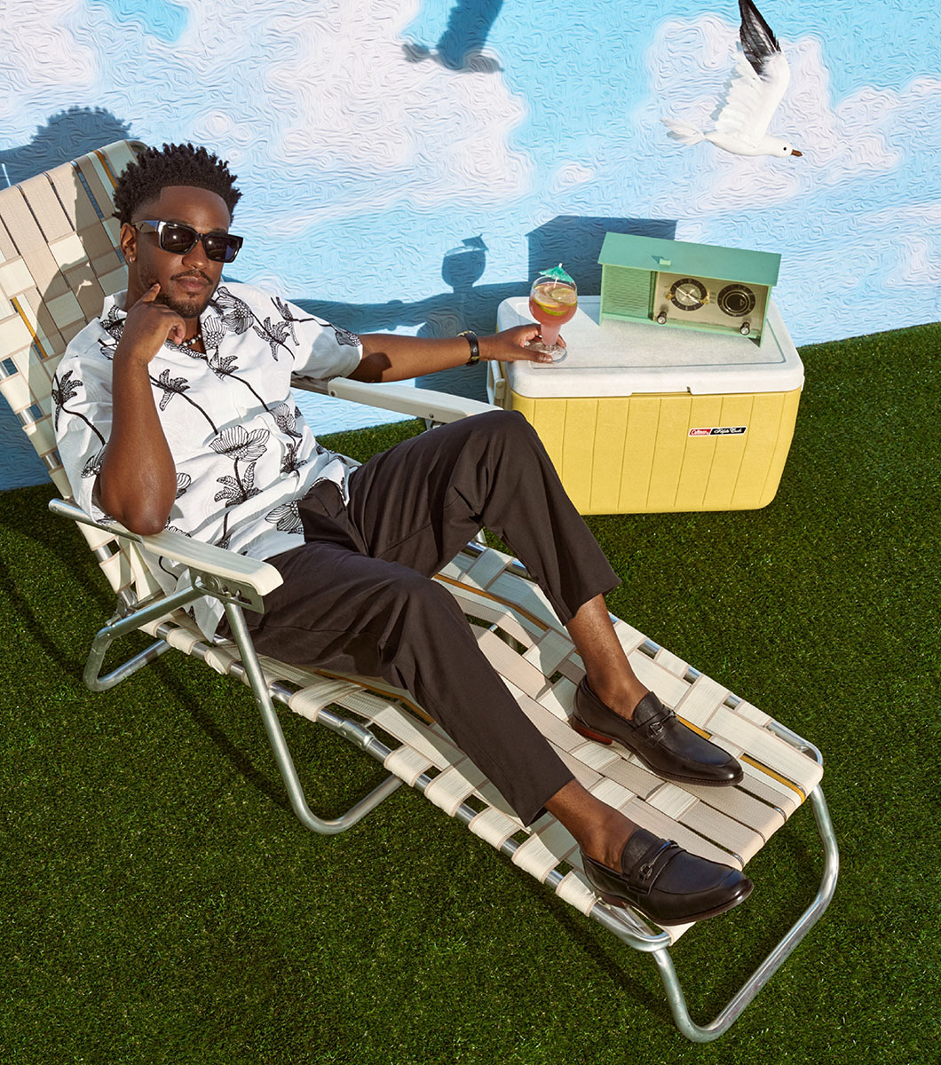 Kaylor in Black Rotate View