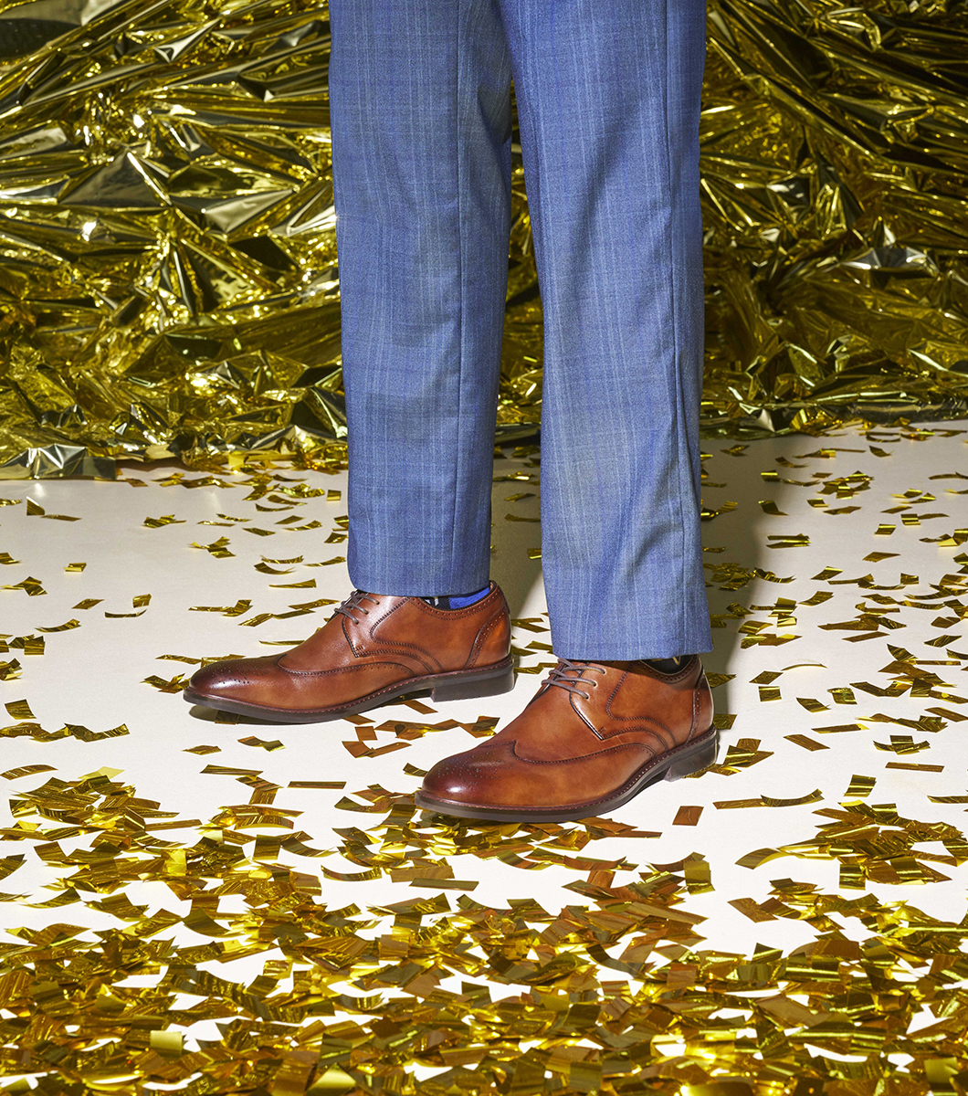 Bennett in Brandy Rotate View