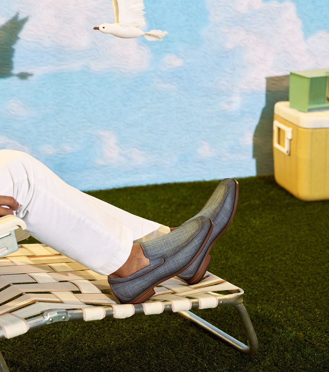 Ridgely in Navy Rotate View