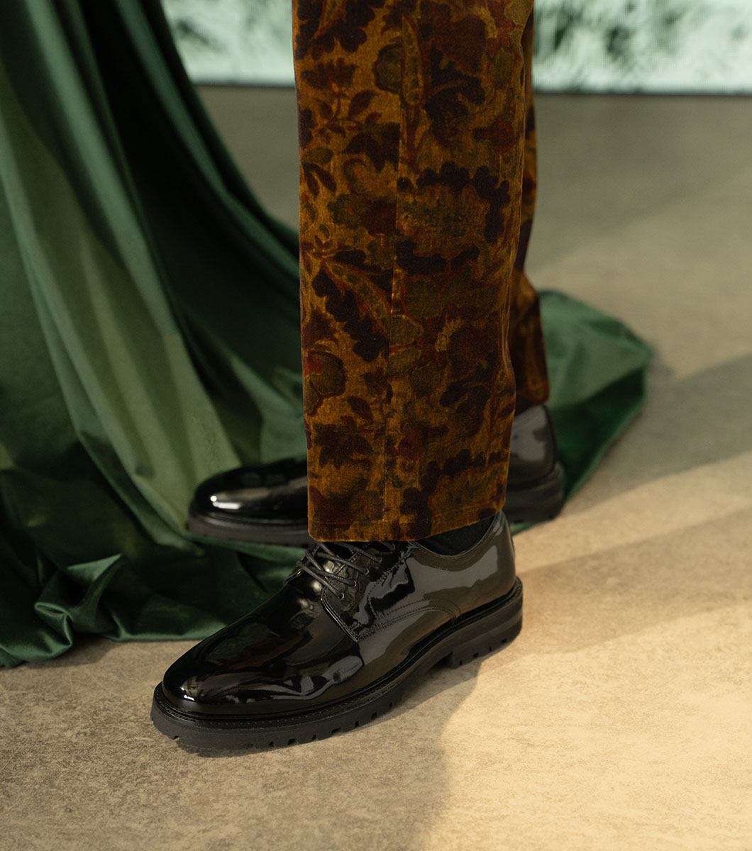 Hartcliffe in Black Patent, View 10