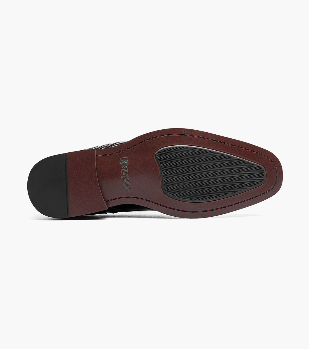 Alexander in Black, View 3