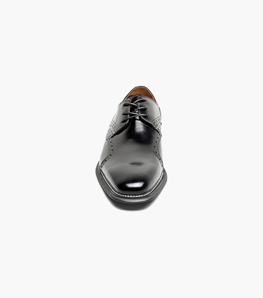 Alexander in Black, View 6