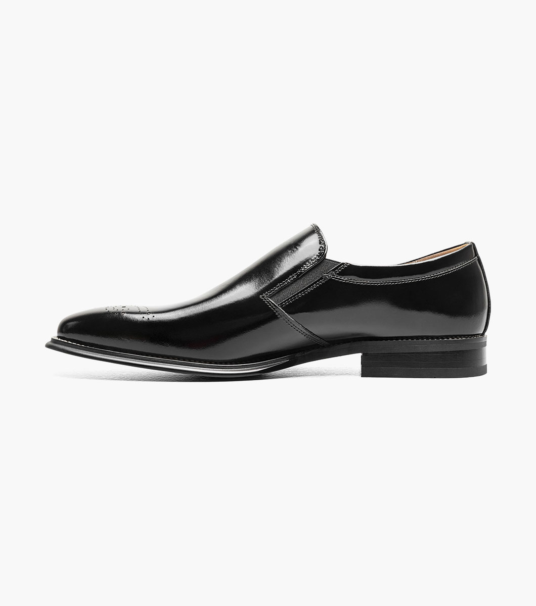 Alistair in Black, View 5