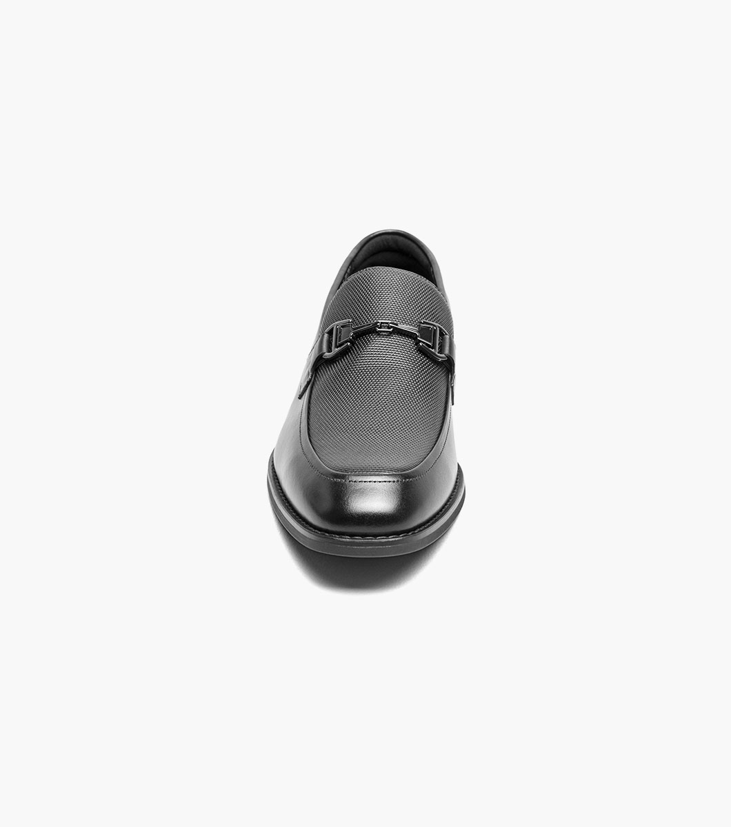 Lawton in Black, View 7