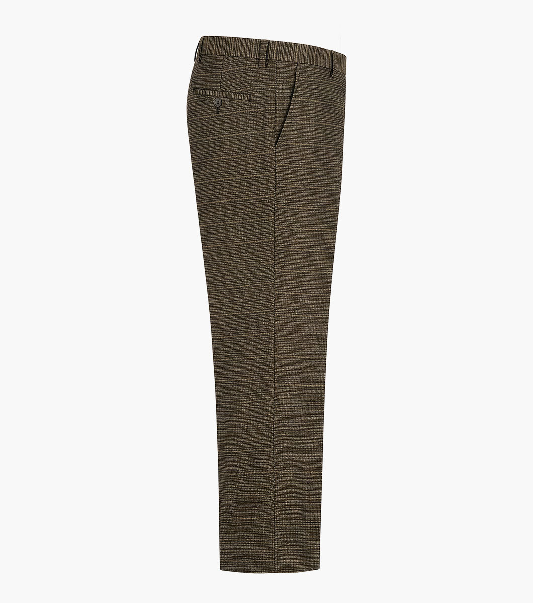 Cagney in Brown, View 2