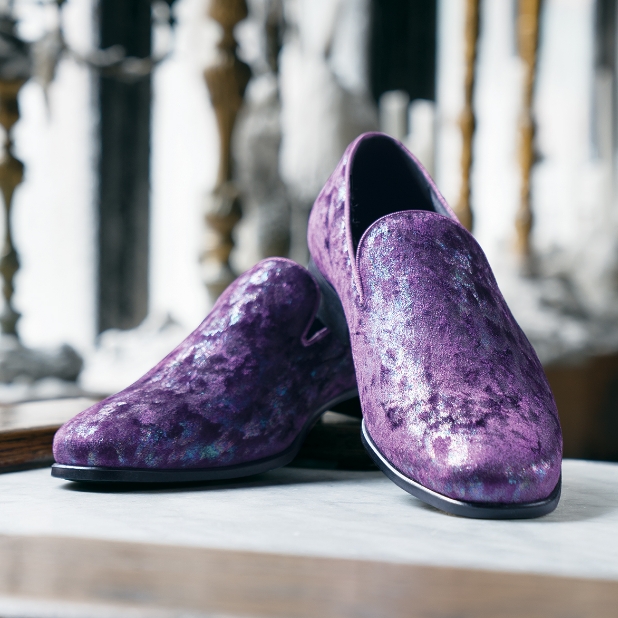  "What Your Shoes Say About You Is Important… These Are The Best Types Of Shoes For Men." The featured product is the Swank Velour Slip On in Purple.