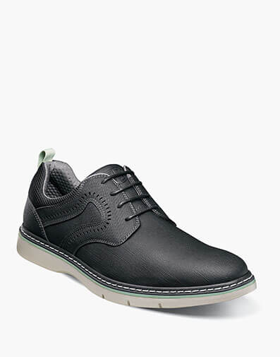 Stride Plain Toe Lace up in Black.